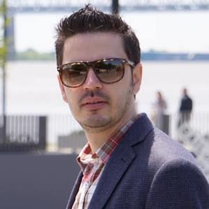 Meet your Posher, Aziz